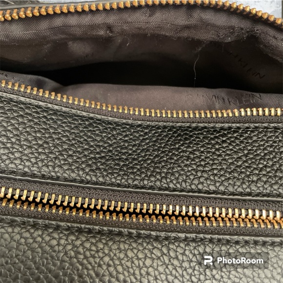 Calvin Klein Tote/Crossbody Bag - Picture 6 of 8